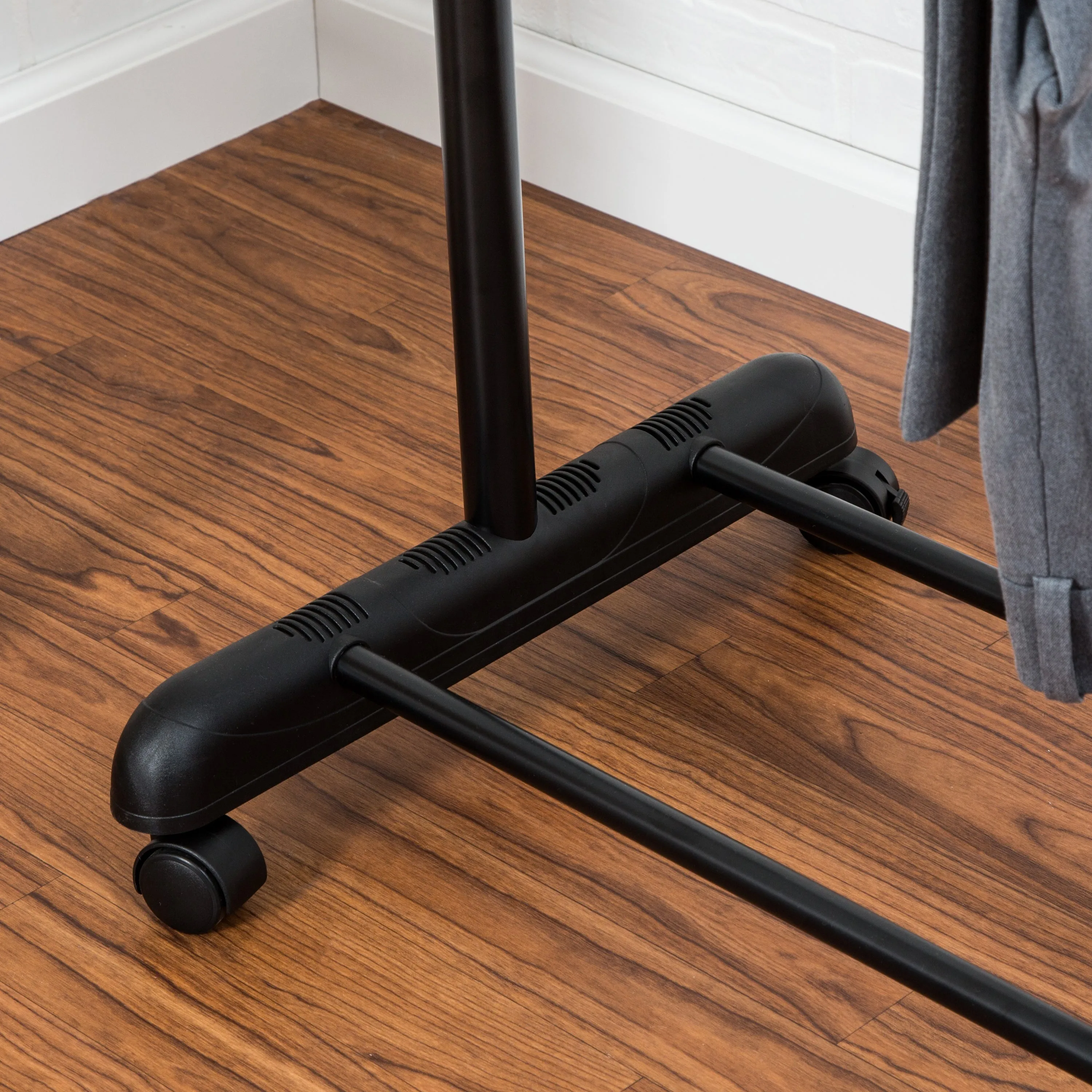 Chrome/Black Expandable Dual Rod Rolling Clothes Rack