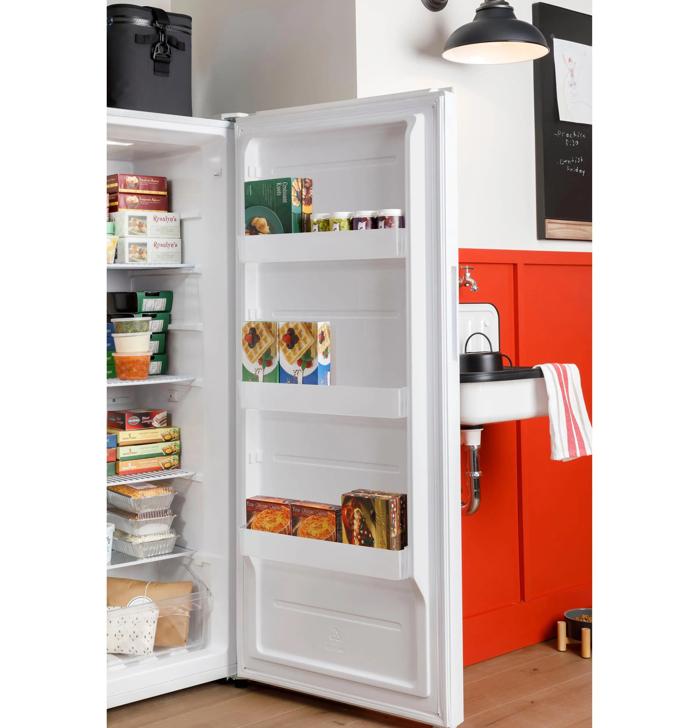 HUF13STRWW Hotpoint® 13 Cu. Ft. Frost-Free Upright Freezer
