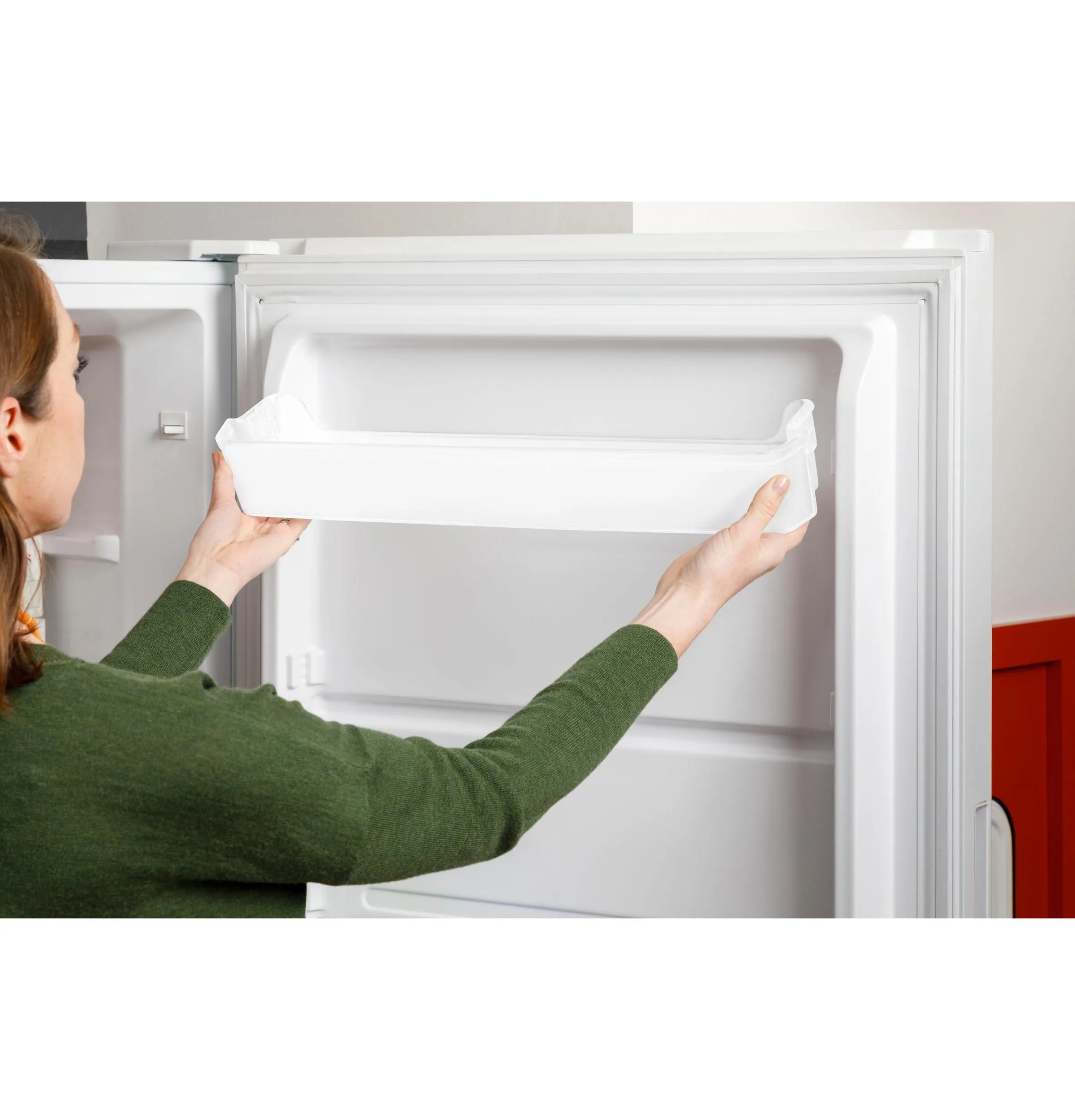 HUF13STRWW Hotpoint® 13 Cu. Ft. Frost-Free Upright Freezer