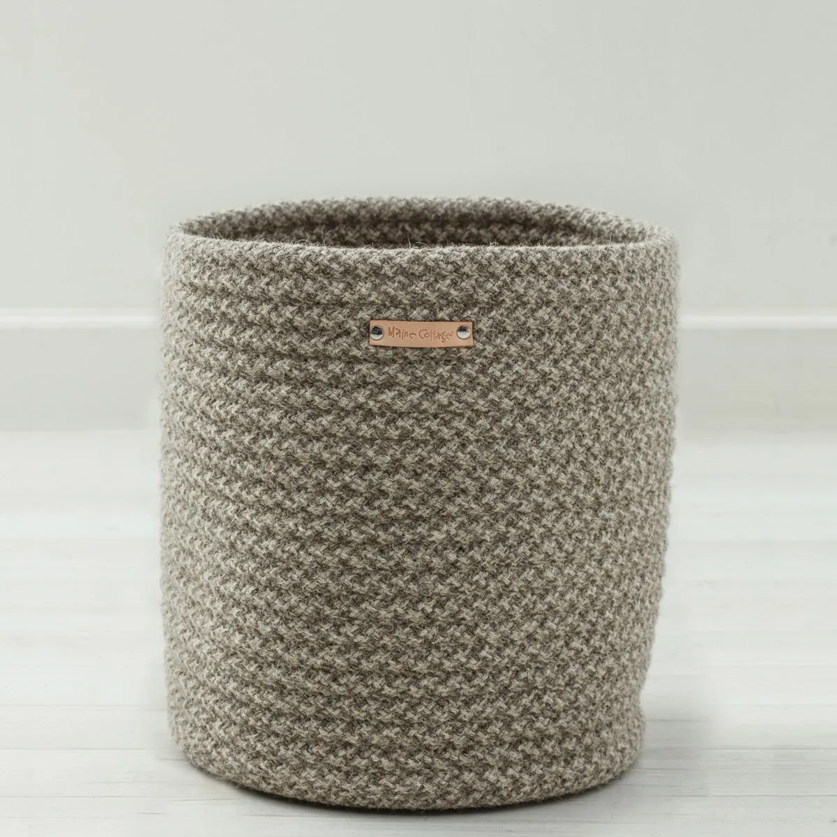 Little Braided Wool Basket - Houndstooth