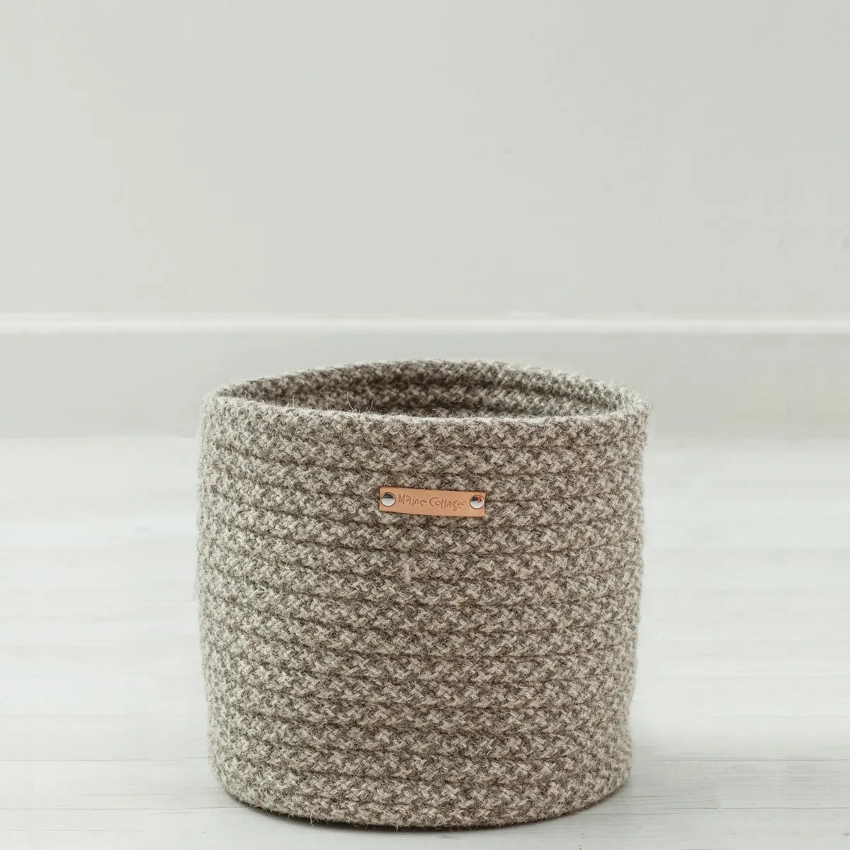 Little Braided Wool Basket - Houndstooth